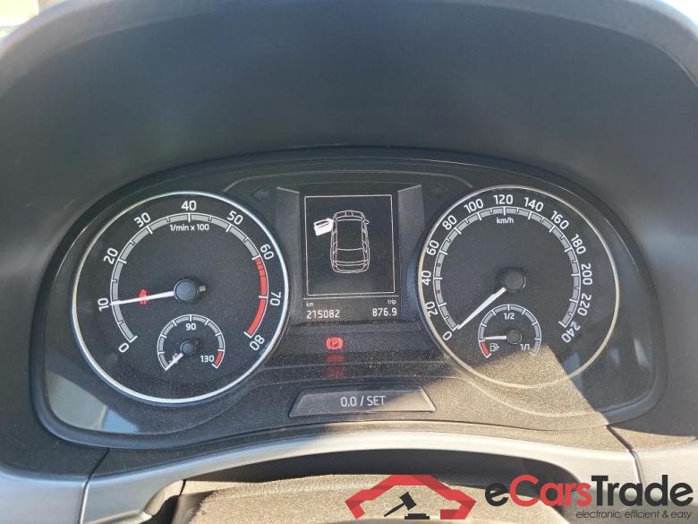 SKODA Fabia / 2018 / 5P / familiar 1.0 TSI 70KW (95CV) Ambition #4