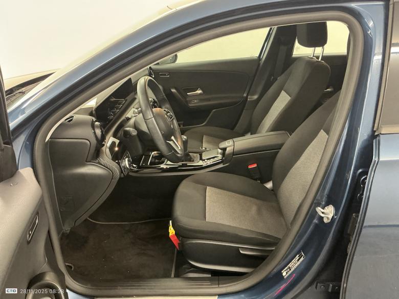 Mercedes A 180d Widescreen Navi KeylessGo Сamera Klima PDC ... #5