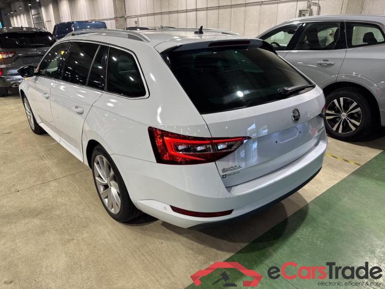 Skoda Superb 1.6 TDi Style Aut. Pano LED-Xenon ACC Navi Sport-Leather KeylessGo Camera Klima PDC ... #4