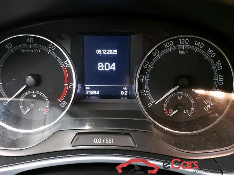 SKODA - SKO FABIA COMBI TSI 95PK Ambition & Comfort II & ACC & NAV & Kessy & PDC Front & Rear * PETROL * #5