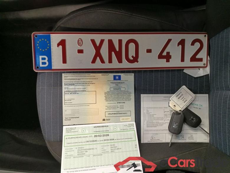 Peugeot 208 1.2 PureTech 75 MAN5 S&S €6.3 Like 5d #4