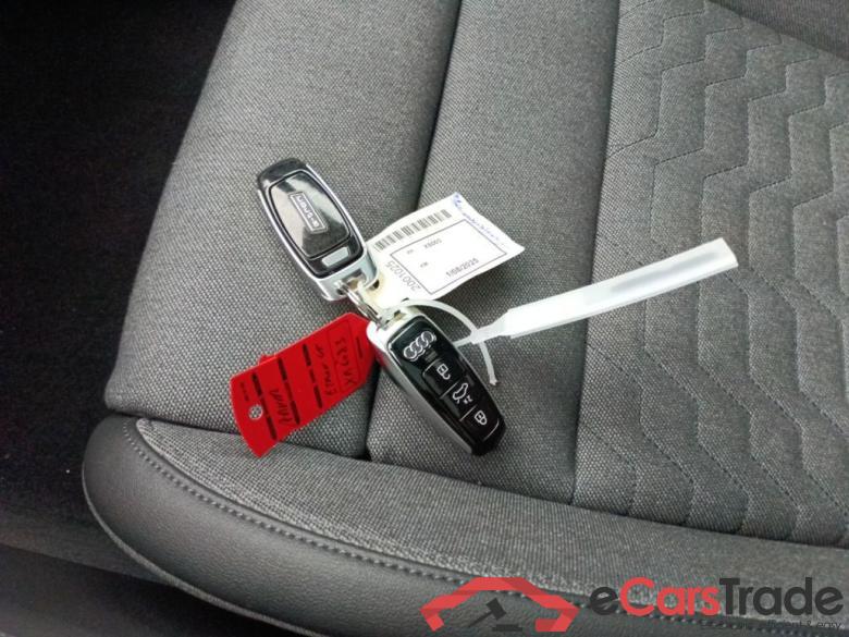 *AUDI E-TRON GT 93.4 kWh 60 Quattro 4d #4