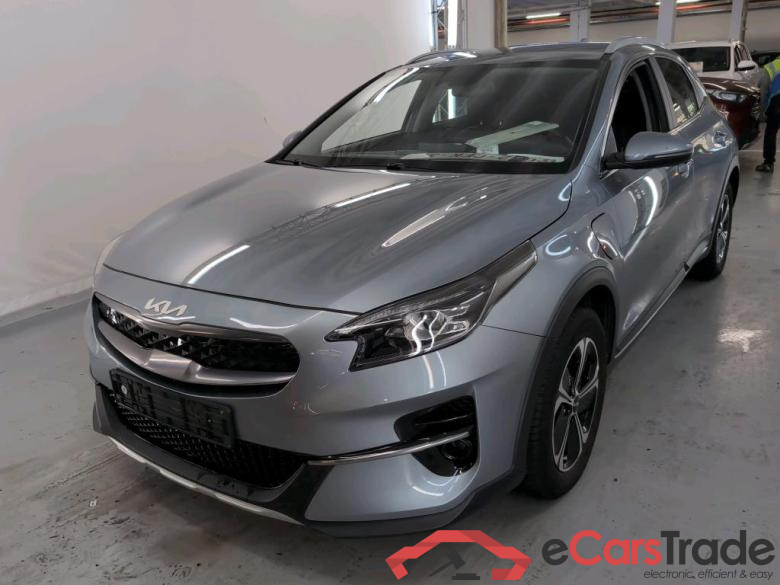 KIA XCEED 1.6 GDI PHEV DCT BUSINESS LINE