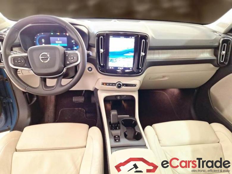 VOLVO XC40 / 2021 / 5P / SUV B4 AWD AUTOMATICO CORE #3