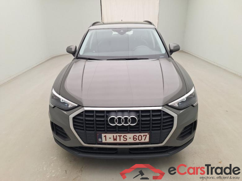 Audi, Q3 '18, Audi Q3 35 TDI S Tronic Business Edition 5d