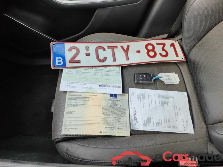 Jaguar F-Pace D200 AWD Auto SE 5d !! damaged car !! #4