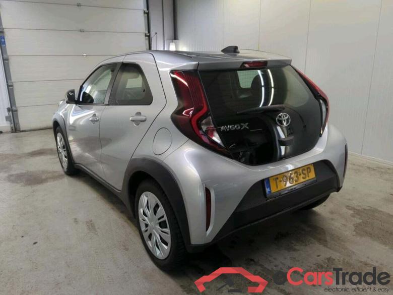 TOYOTA Aygo X 1.0 VVT-i MT Play #5