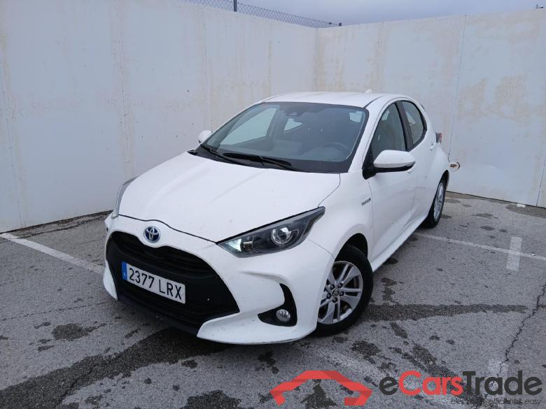 TOYOTA Yaris / 2020 / 5P / berlina con portón 1.5 120H Active Tech #1