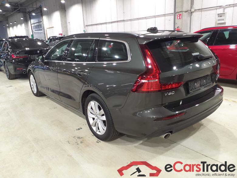 VOLVO V60 2.0 B3 MHEV MOMENTUM PRO AUTO #2