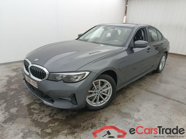 BMW 3 Reeks Berline 330e (135 kW) 4d