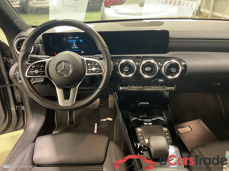 Mercedes CLA 180d Aut. LED-Xenon Widescreen Navi 1/2 Sport-Leather KeylessGo Camera Klima PDC ... #6