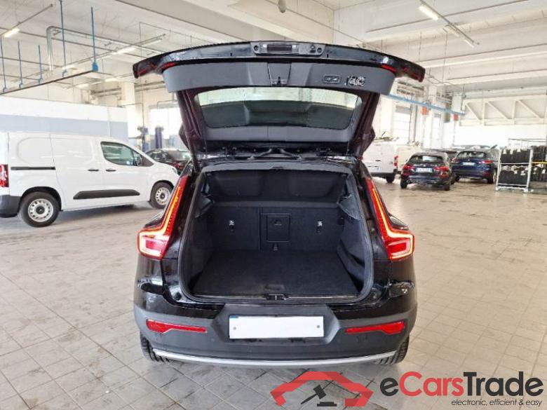 VOLVO XC40 / 2017 / 5P / SUV T4 PLUG-IN HYBRID AUTO RECHARGE INSCR. #5