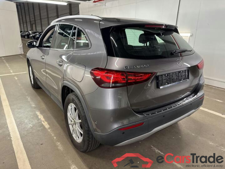 Mercedes GLA 180d Aut. Widescreen Navi 1/2 Leather KeylessGo Camera Klima PDC ... #4