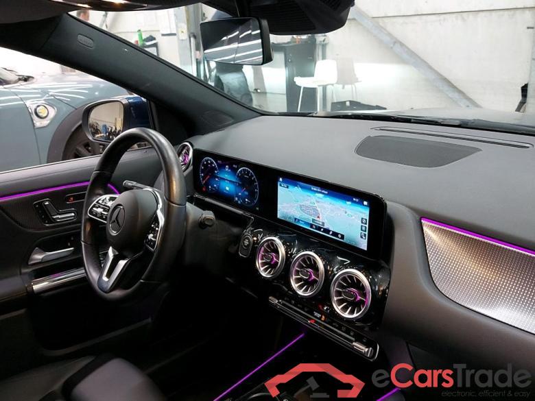 MERCEDES - MER GLA 250e 218PK DCT Business Solution Plus With Driver Assistane Pack & Smartphone Integration & DC Charging 24kwh & Towing Hook With ESP  * HYBRID * * HYBRID * #3