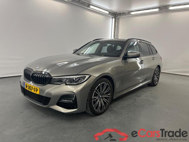 BMW 3-SERIE TOURING 320i Business Edition Plus