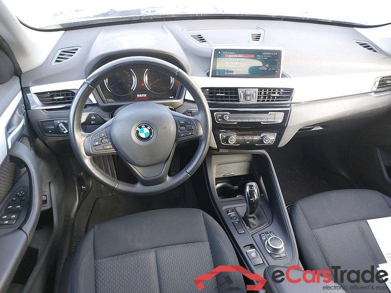 BMW X1 / 2019 / 5P / todoterreno sDrive18d #3