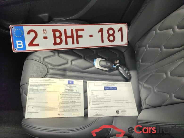 Peugeot 3008 Hybrid 225 e-Auto8 Allure Pack 5d #4
