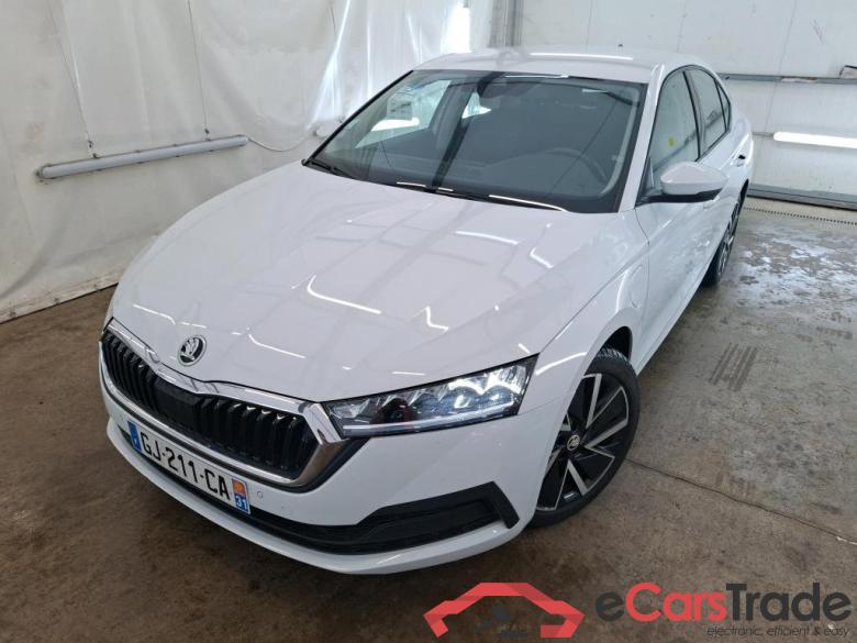 SKODA Octavia / 2020 / 5P / Berline 1.4 TSI PHEV iV 204 DSG6e Business #1