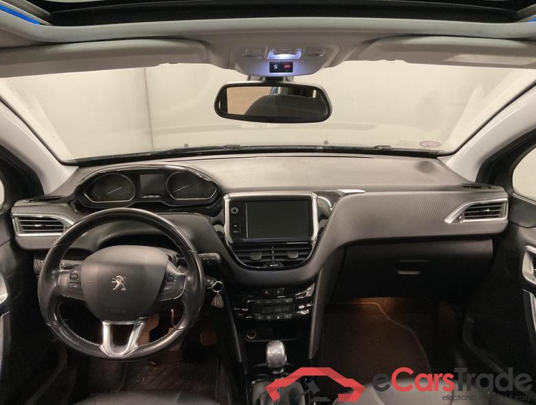 PEUGEOT 2008 1.2 PureTech Allure S&S #4