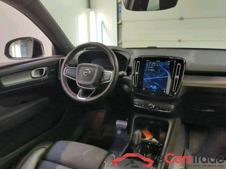 VOLVO XC40 Recharge P8 AWD RDes #3