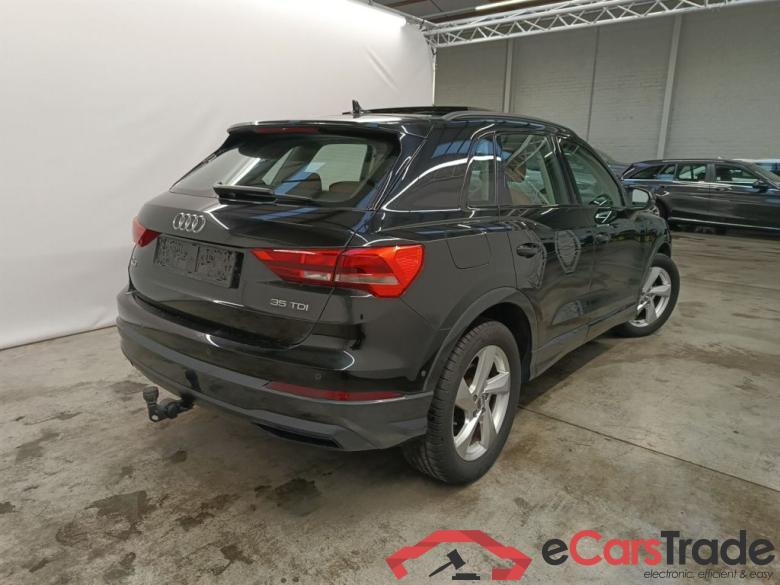 Audi Q3 35 TDI S tronic Advanced Business Editio 5d #2