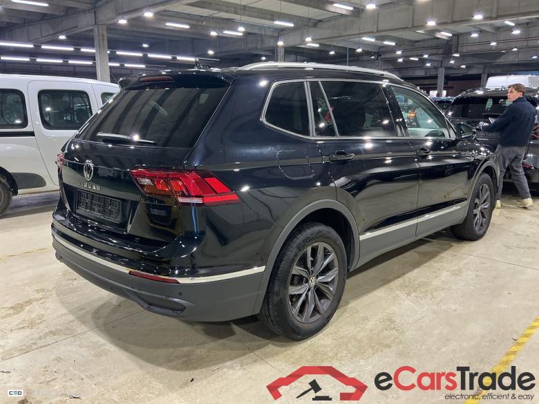 VOLKSWAGEN TIGUAN ALLSPACE 1.5 TSI LIFE DSG #4