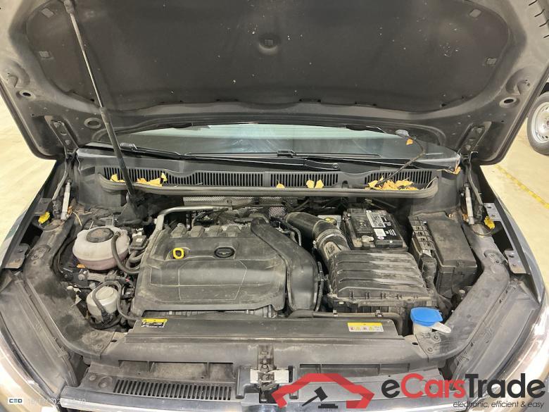 VOLKSWAGEN TOURAN - 2015 1.5 TSI ACT Highline OPF DSG #6