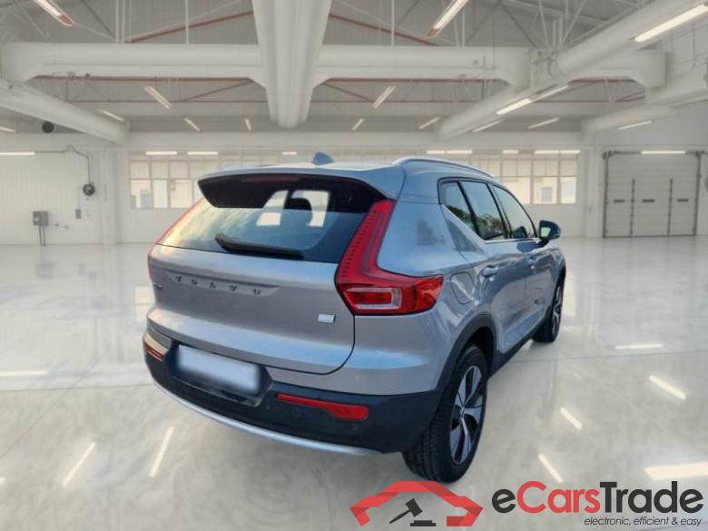 VOLVO XC40 / 2021 / 5P / SUV T4 RECHARGE PLUG-IN AUTO CORE #2