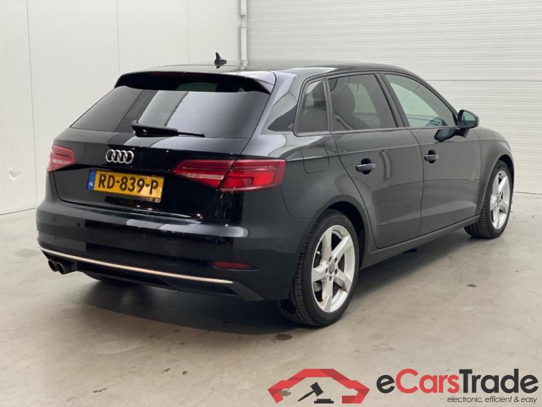 AUDI A3 SPORTBACK 1.5 TFSI CoD Sport Lease Edition #4