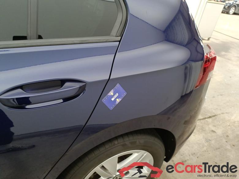 Volkswagen Golf VIII 1.5 eTSI 96kW Life Business Premium DSG 5d #1