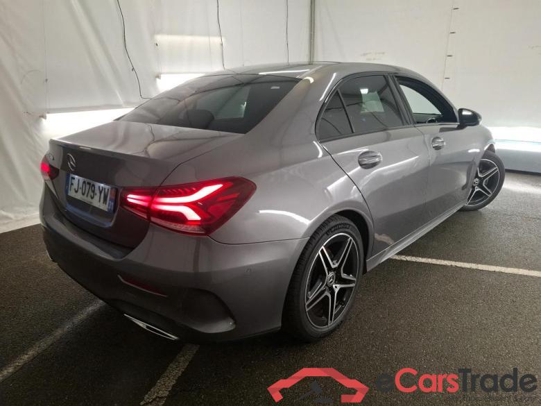 MERCEDES-BENZ Classe A Berline / 2018 / 4P / Berline A 200 AMG Line 7G-DCT #3