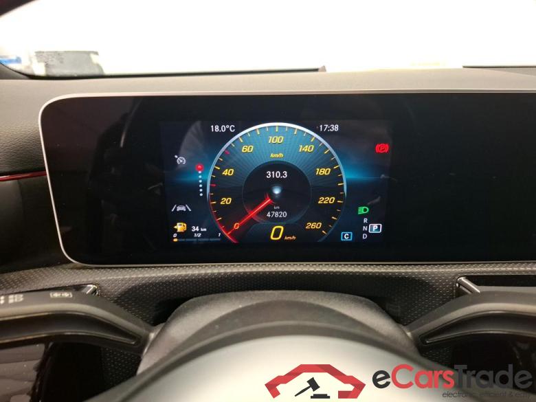 MERCEDES-BENZ Classe A Berline / 2018 / 4P / Berline A 200 AMG Line 7G-DCT #6