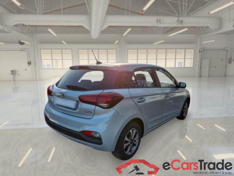 HYUNDAI I20 / 2018 / 5P / BERLINA 1.2 MPI 75CV CONNECTLINE #2