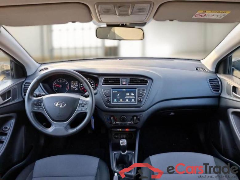 HYUNDAI I20 / 2018 / 5P / BERLINA 1.2 MPI 75CV CONNECTLINE #3