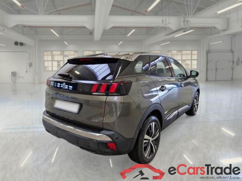 PEUGEOT 3008 / 2016 / 5P / SUV PURETECH TURBO 130 SeS ALLURE #2
