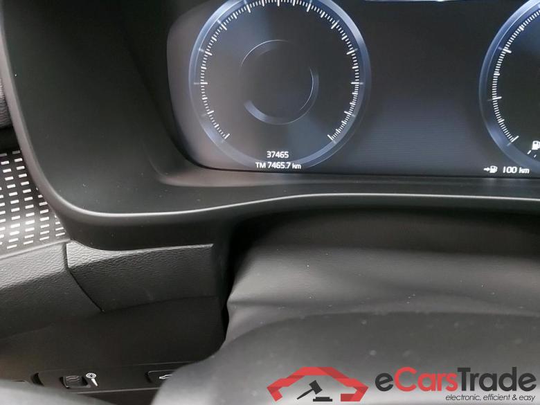 VOLVO - VOL XC40 T3 Geartronic R-Design 163PK With Arianne Leather & Winter Pack & IntelliSafe Surround & 360 Camera Pack  * PETROL * #5