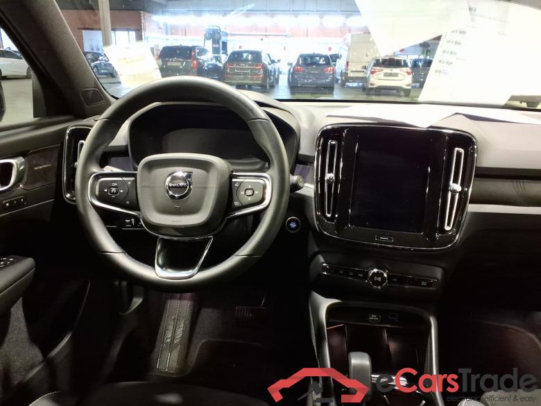 VOLVO XC40 1.5 T4 PHEV ULTIMATE DARK DESIGN DCT #6