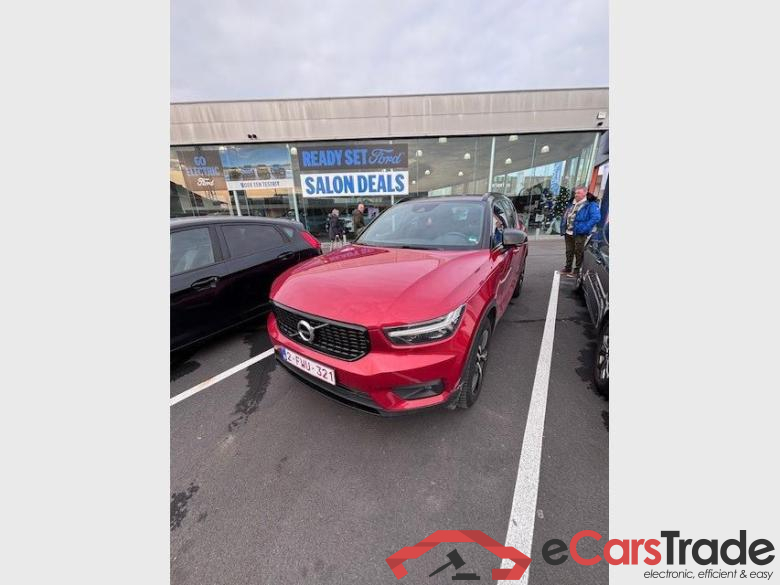 VOLVO XC40 1.5 T2 R-Design