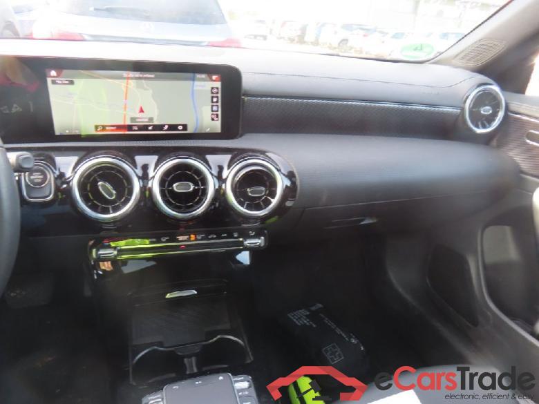 CLA -Klasse Shooting Brake CLA 250 e (118.686) 1.3 160KW AT8 E6d #3