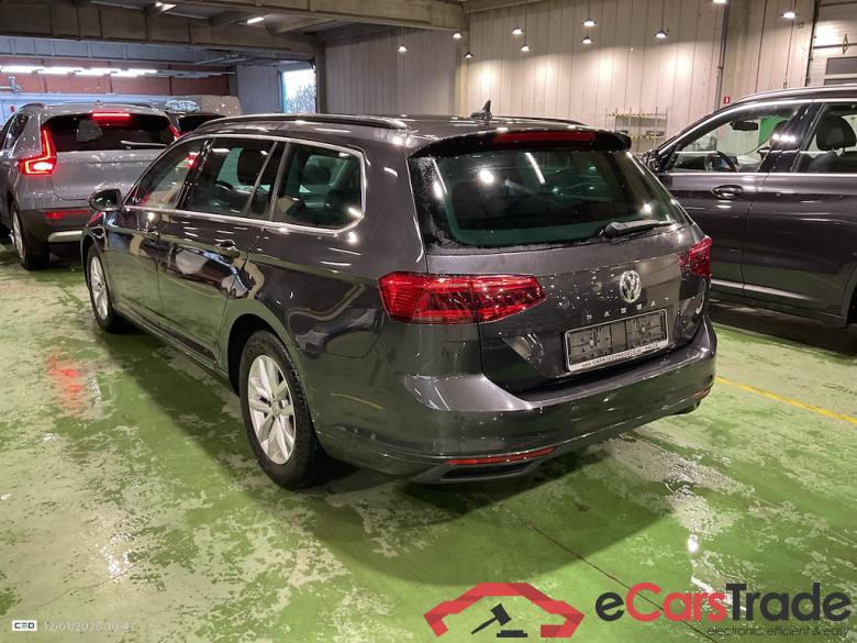 VOLKSWAGEN PASSAT VARIANT DIESEL - 2019 1.6 TDi SCR Style Business DSG #3