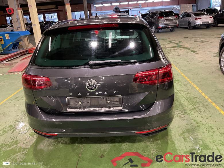 VOLKSWAGEN PASSAT VARIANT DIESEL - 2019 1.6 TDi SCR Style Business DSG #5
