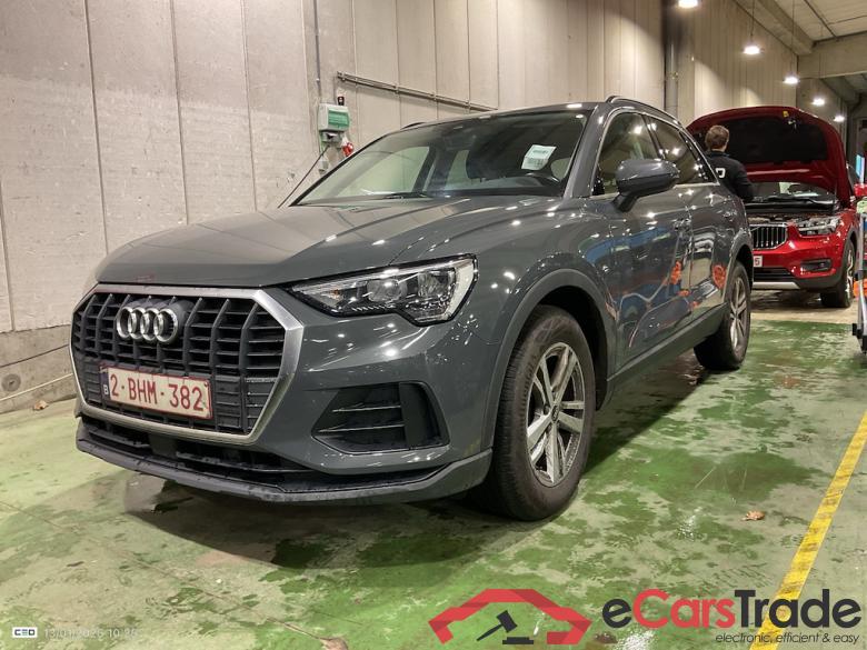 AUDI Q3 2.0 35 TDI S TRONIC BUSINESS EDITION #1