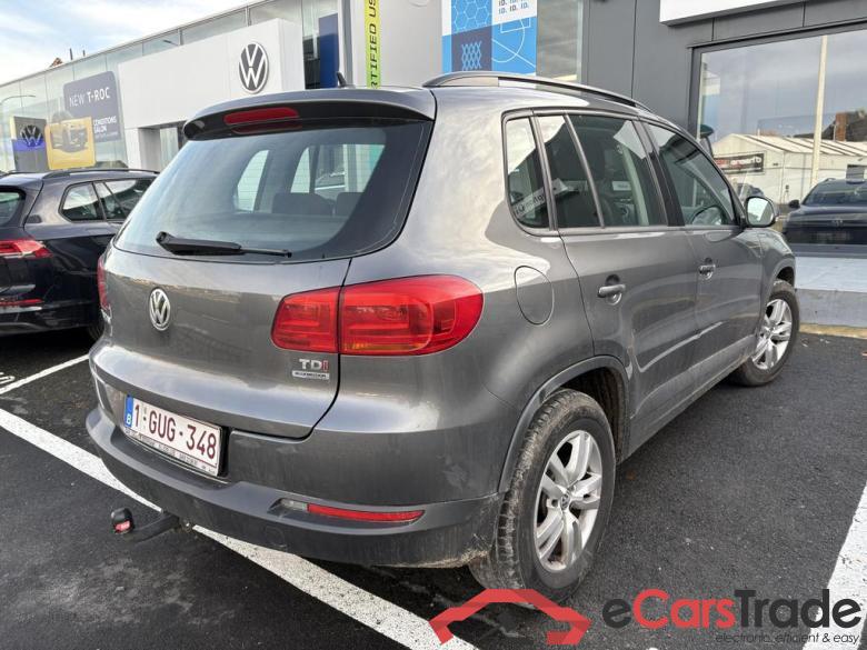 VOLKSWAGEN Tiguan Tiguan Trend & Fun 2.0 TDI BlueMotion Technology 81 kW (110 ch) 6 vitesses manuel #4
