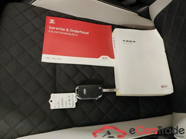 Kia ProCeed 1.5 T-GDi MHEV DCT7 GT-Line Edition 5d #4