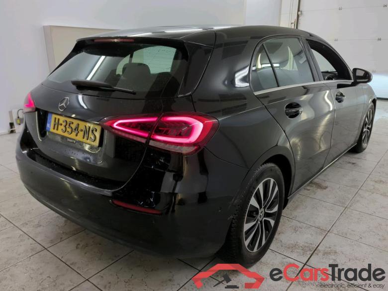 Mercedes-Benz A-Klasse A 160 H6 Business Solution Plus 5d #2