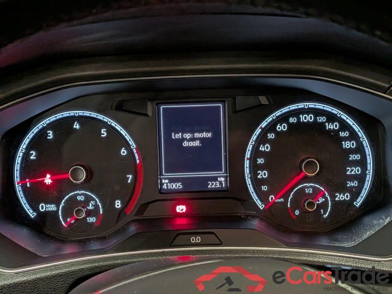 VOLKSWAGEN T-Roc 1.0 TSI Style #6