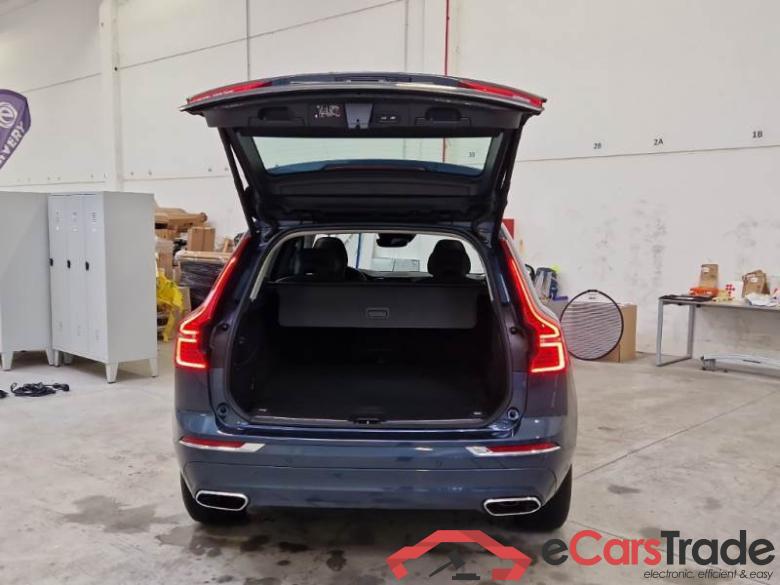 VOLVO XC60 / 2017 / 5P / SUV T6 PLUG-IN AWD AUTO RECHARGE INS. EXP #5