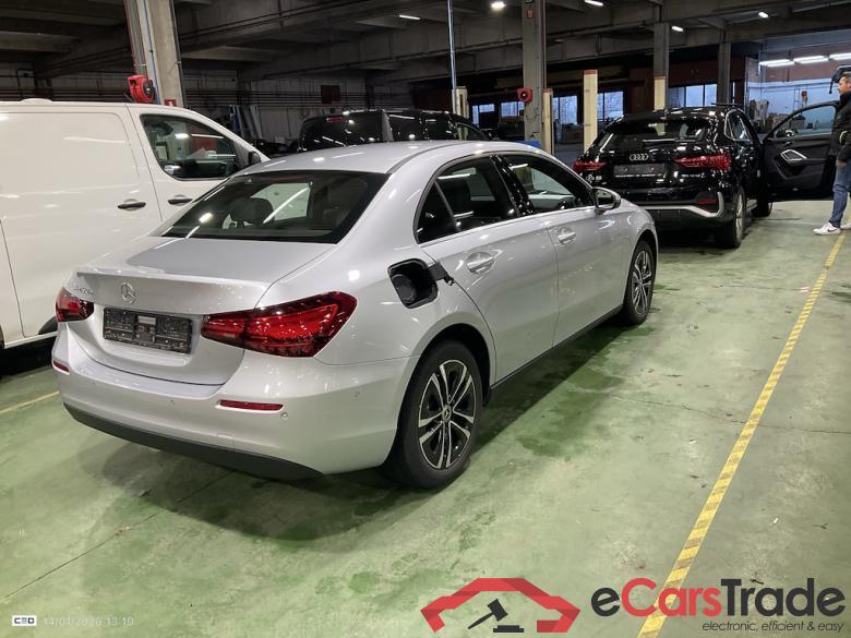 MERCEDES-BENZ A-CLASS LIMOUSINE 1.3 A 250 E BUSINESS SOLUTION DCT #4