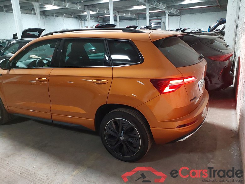 SKODA Karoq 2.0 TDI 110kW 150cv DSG Automático Sportline #2