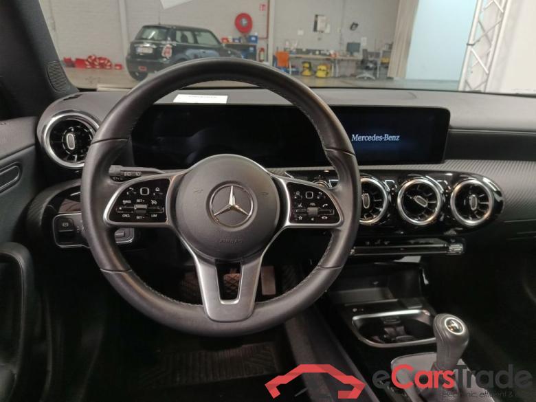 Mercedes-Benz CLA Shooting Brake CLA 180 d Business Solution 5d #3